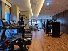 High-end hotel-style suite 12th image