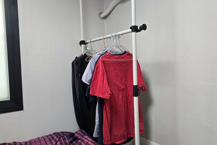 Male student looking for a studio apartment n 5th image
