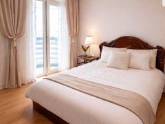 50-pyeong, three-bedroom apartment near a sub 3th image