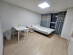 Spacious studio apartment, 5 minutes from Pye 0th image