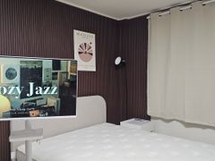 Guwol-gil Hospital Walnut Two-Room 3th image