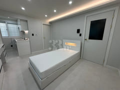 Hotel-style White Room Fully Furnished 5th image