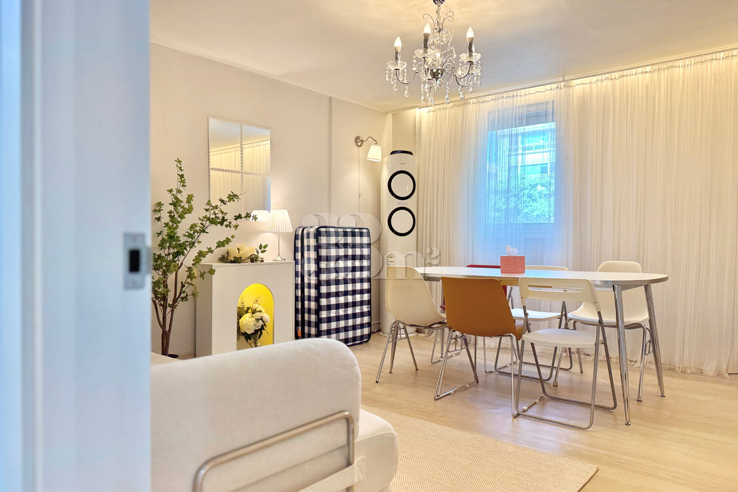 Spacious 2-room unit—no worries about noise f 0th image