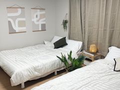 5 minutes from Dongdaemun Station, for 4 peop 1th image