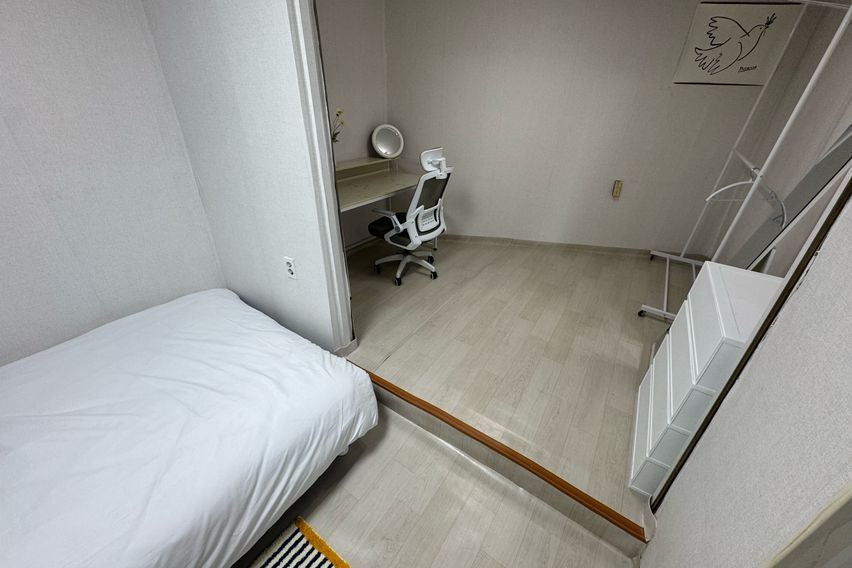 청량리 쉐어하우스 큰방 3번째 이미지