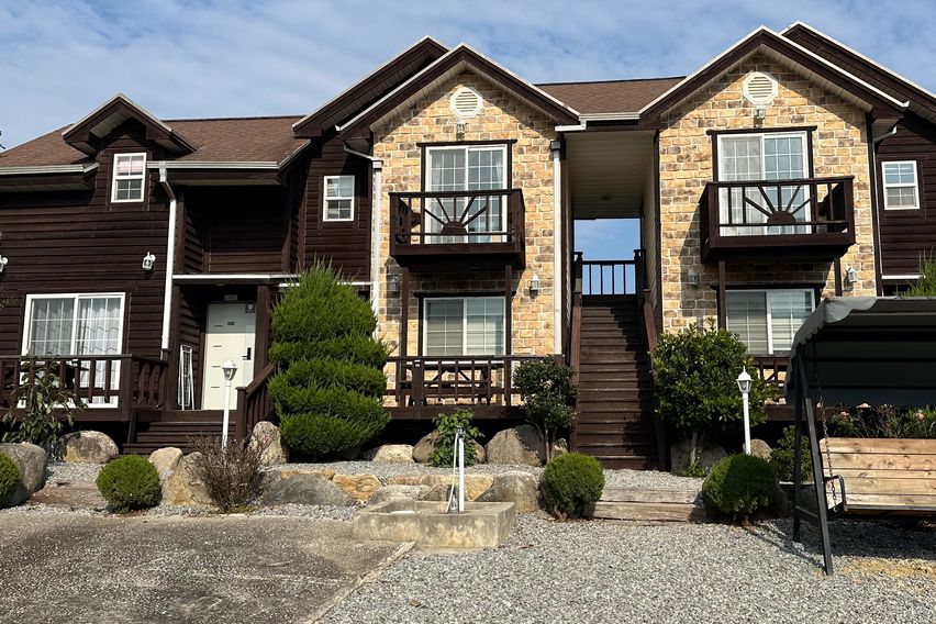 201호(복층,발코니) 0번째 이미지