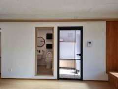 Hanok-style 2-bedroom 1th image