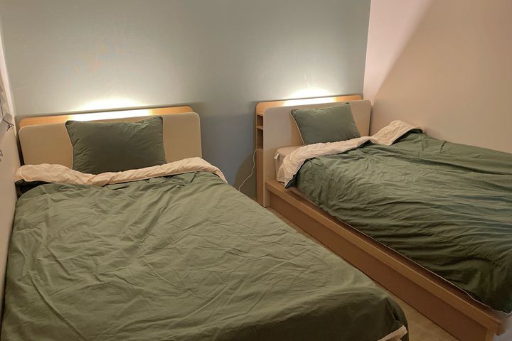 Fully furnished two-room unit, 1 minute from 0th image