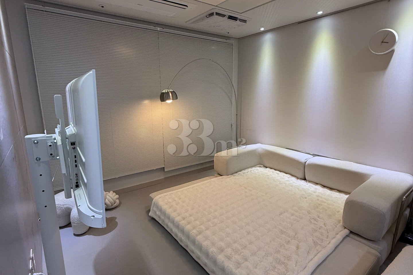 Grave Room 6th image