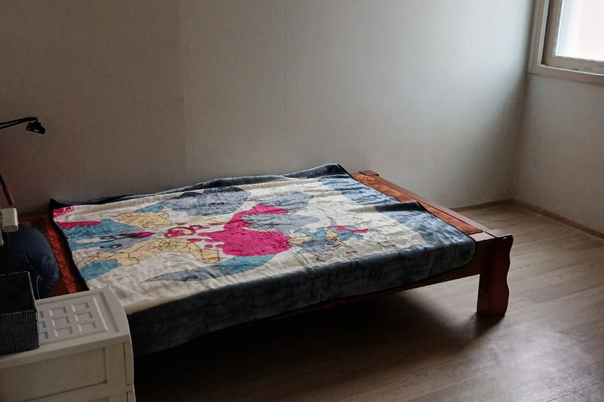 넓은주택 거실1 방2 1번째 이미지