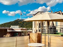 Hanok-style 2-bedroom 2th image