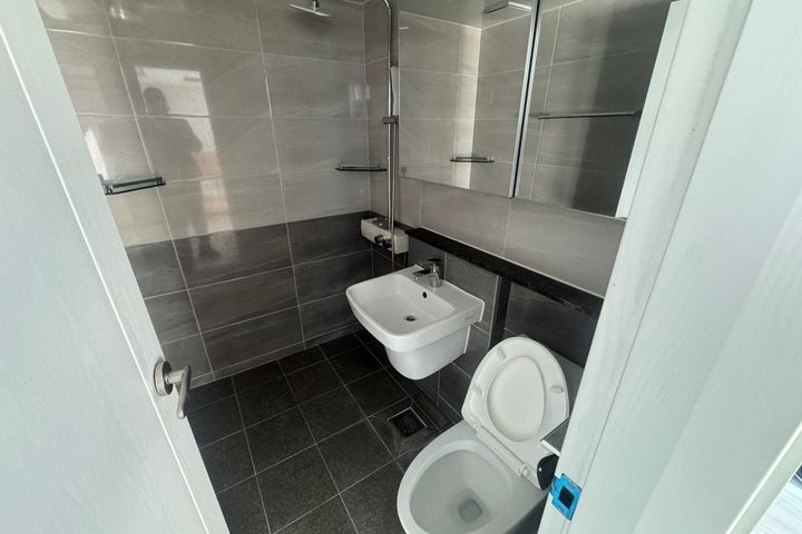 Fully furnished studio apartment near Sasang  8th image