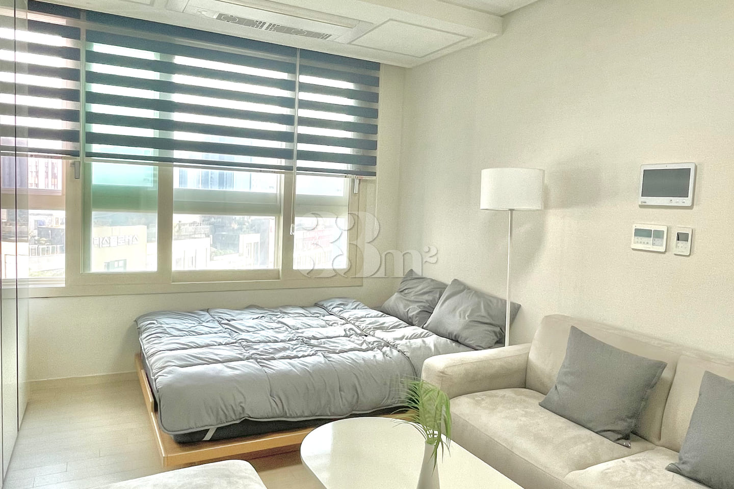 Fully furnished apartment in the prime area o 0th image