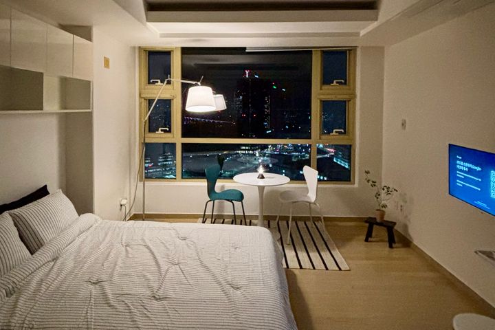 Sinyongsan/Yeouido Han River View ๐ 7th image