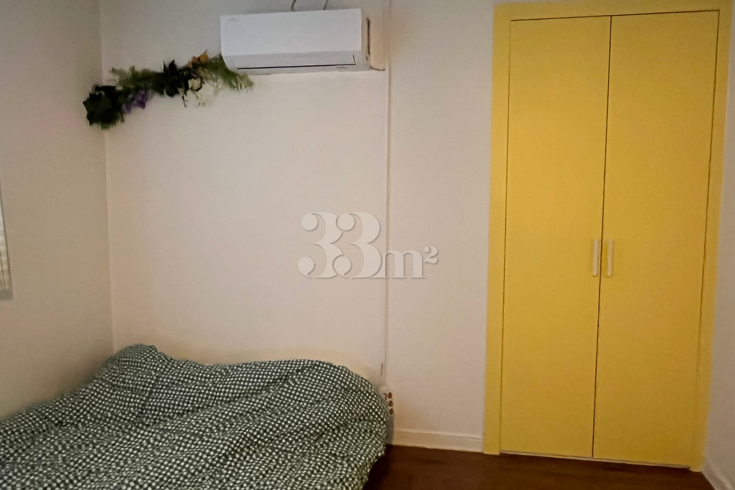 Spacious room / Separate living room and kitc 11th image