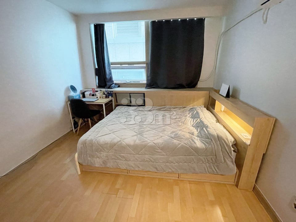 Quiet studio apartment near Gangnam Station 5th image