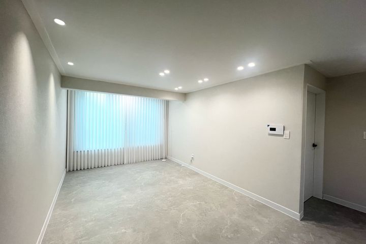 5 minutes from Achasan Station, parking avail 10th image