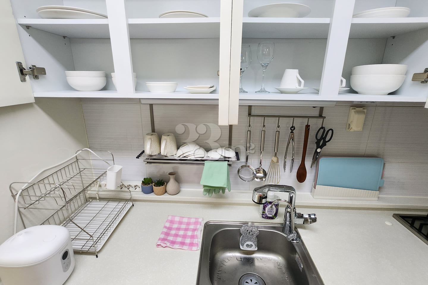 Geoje Island Short-term Rental 617 9th image