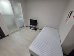 Studio apartment, 5-minute walk from Songtan 3th image