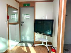 Clean and cozy room for two 2th image