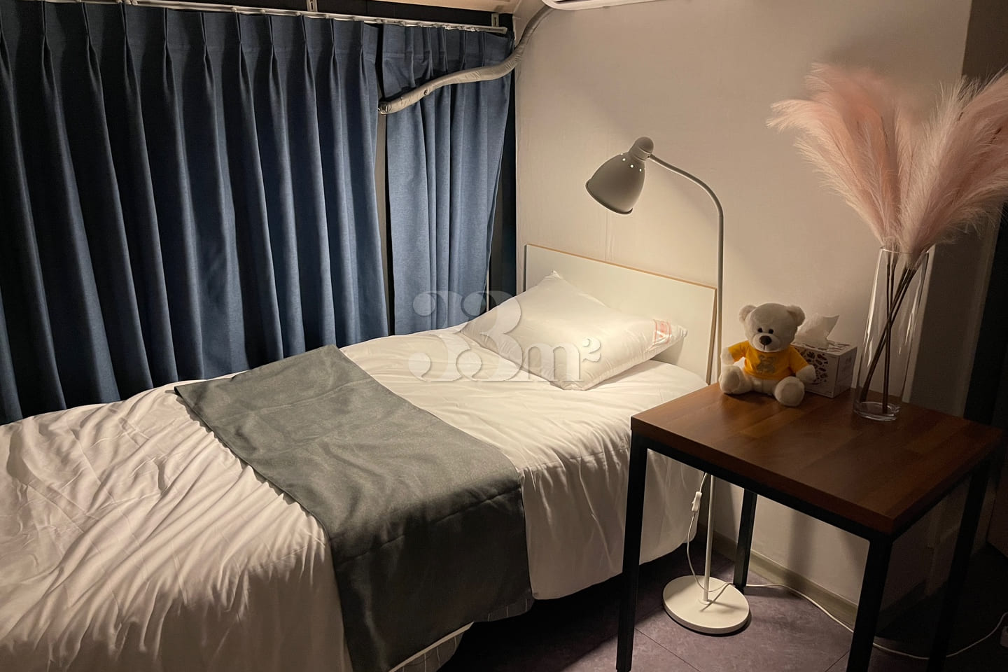 Raum Suite+ Room 504 6th image