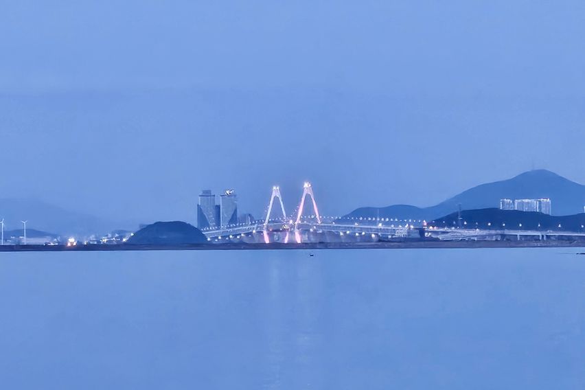 앞바다 뒤 산 2번 13번째 이미지