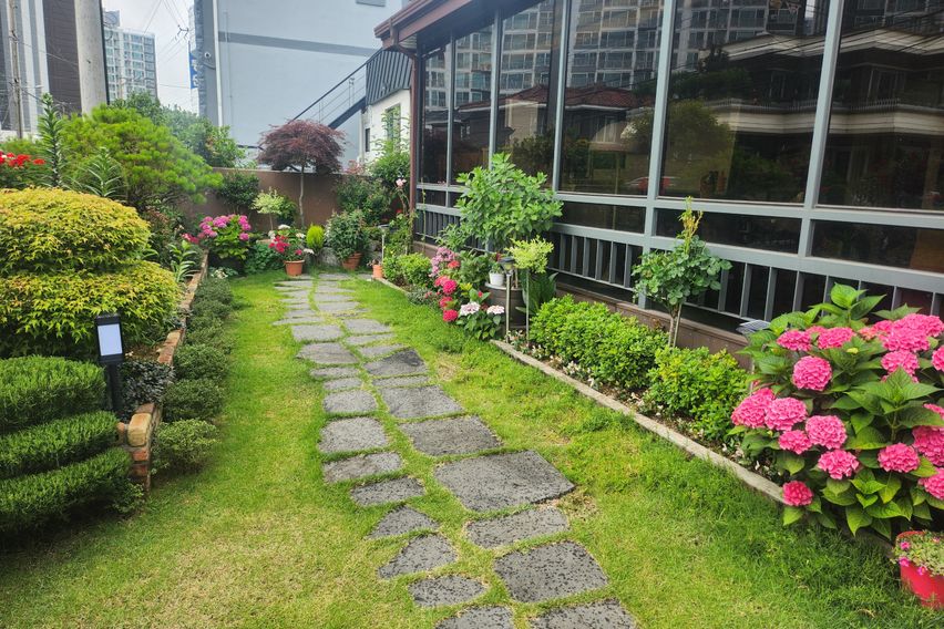 지현이네 단독펜션 2층