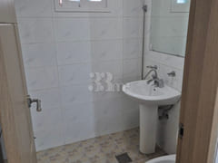 Room 201 6th image