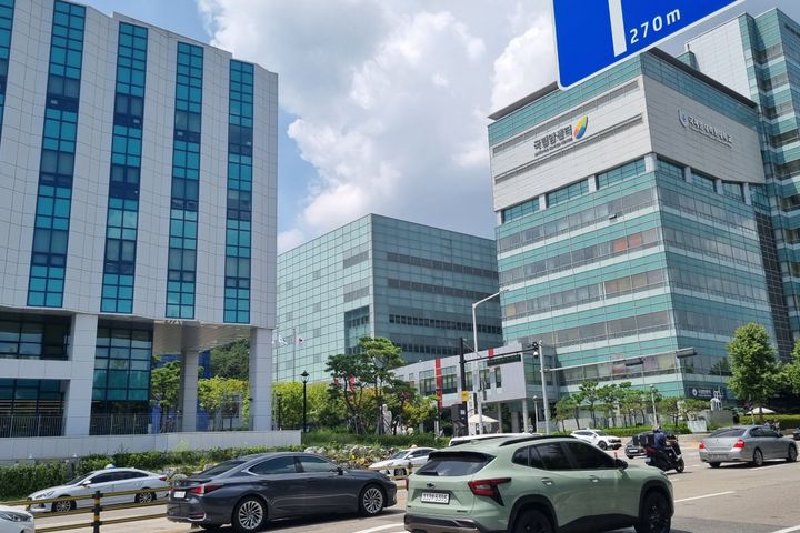 2-minute walk to the National Cancer Center 15th image