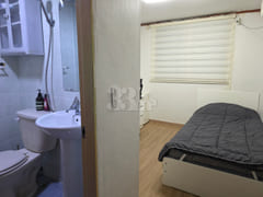 Room 401 12th image