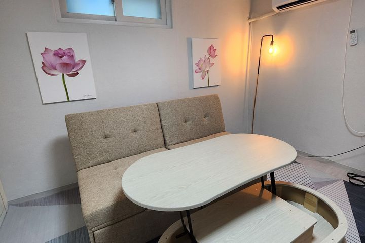 Two-room apartment 350m from Sagajeong Statio 1th image