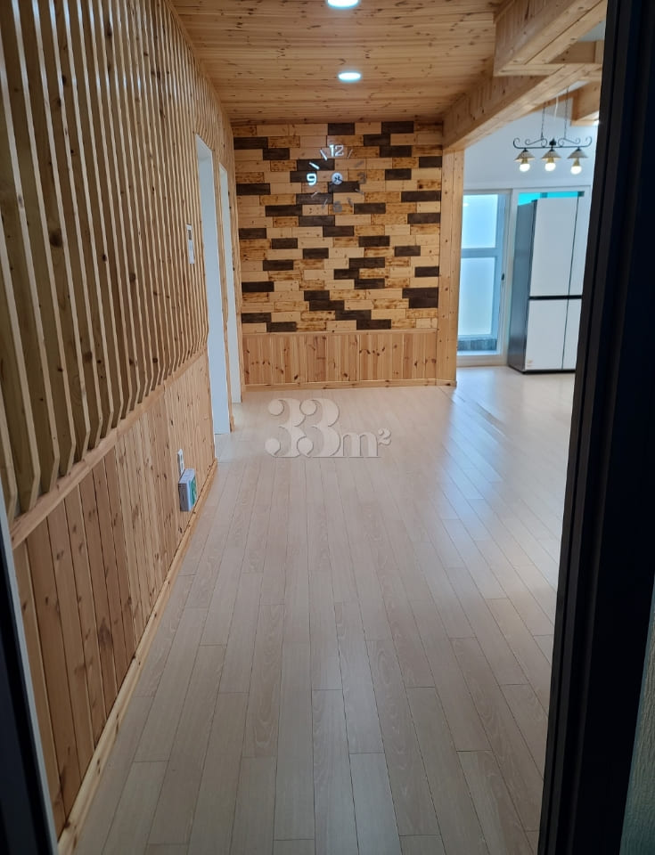 Two-room unit with an ocean view in Aewol, Je 6th image
