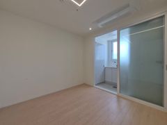 Newly built apartment within walking distance 10th image