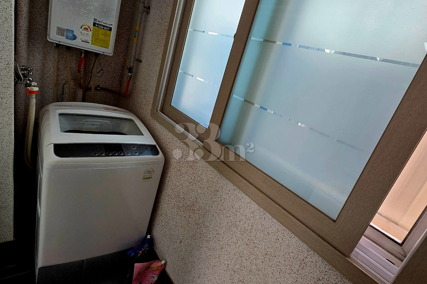 Clean white tones / Naedang Station 11th image