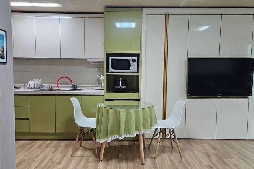 별똥별하우스 사이8층