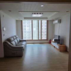 Short-term rental in Gunsan Industrial Comple Unit Image