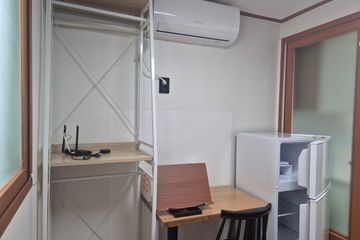 Large room on the first floor