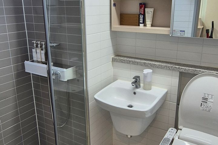 Riverview Two-Bed Cozy Premium 8th image