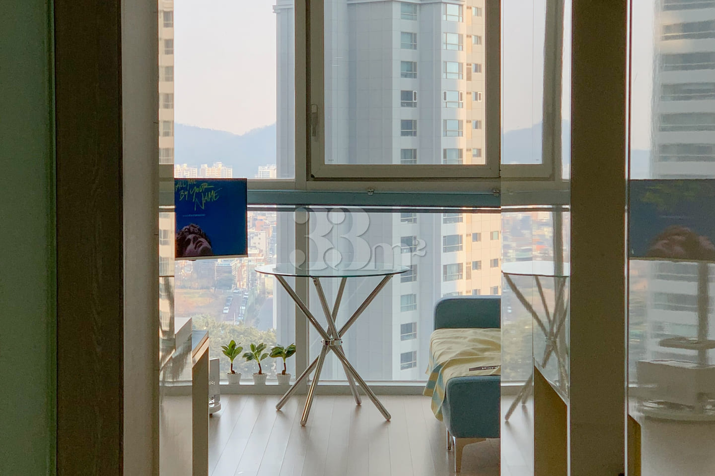 Spacious two-story apartment, 1 minute from B 4th image