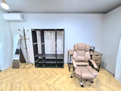 Firstige 3th image