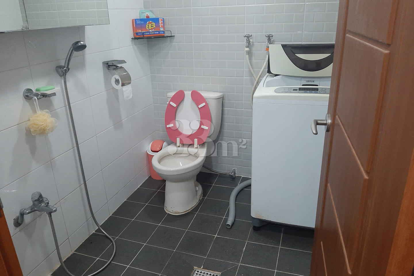 Fully furnished studio apartment, 7 minutes f 4th image