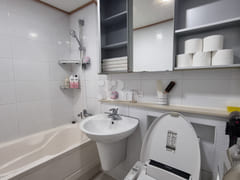 Body-friendly, 3 rooms, parking, full options 1th image