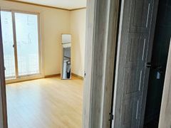 Ansan Parkville Three-Room Apartment 4th image