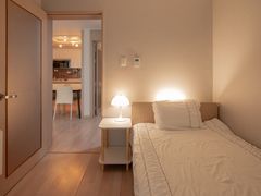 3-room apartment in front of Juan Citizens' P 5th image