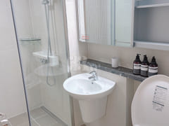 New apartment/3 rooms/parking available 26th image