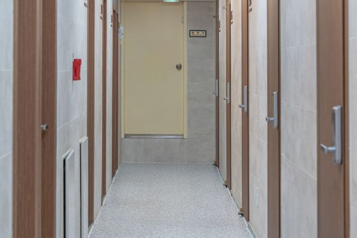 Fully Furnished Deluxe Room in Sinnonhyeon 9th image