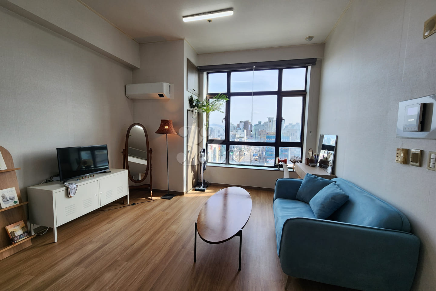 Guri Station Loft – Sleeps up to 4 ♡ 1th image