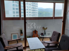 Three-bedroom apartment with full options in 7th image