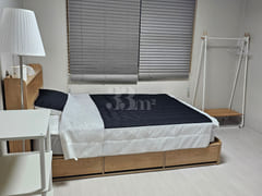We welcome travelers and business travelers a 4th image