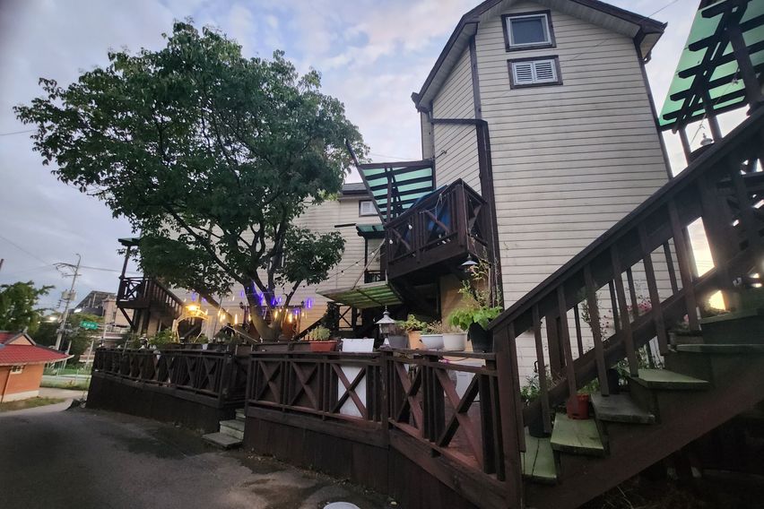 강화.  펜션. 안드로